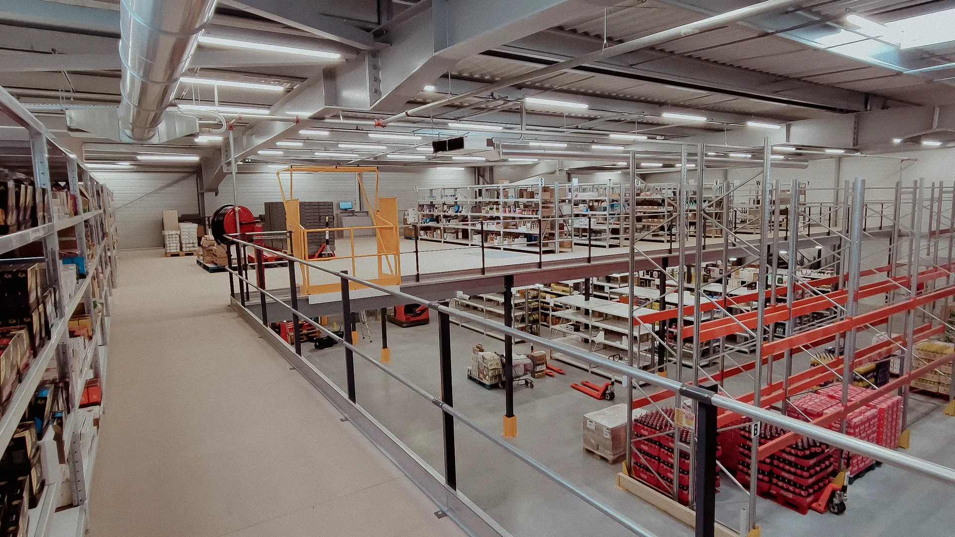 Aménagement et optimisation de stockage des entrepôts de E.Leclerc Mimizan - Bordeaux Rayonnage Aménagement et optimisation de stockage des entrepôts de E.Leclerc Mimizan - Bordeaux Rayonnage