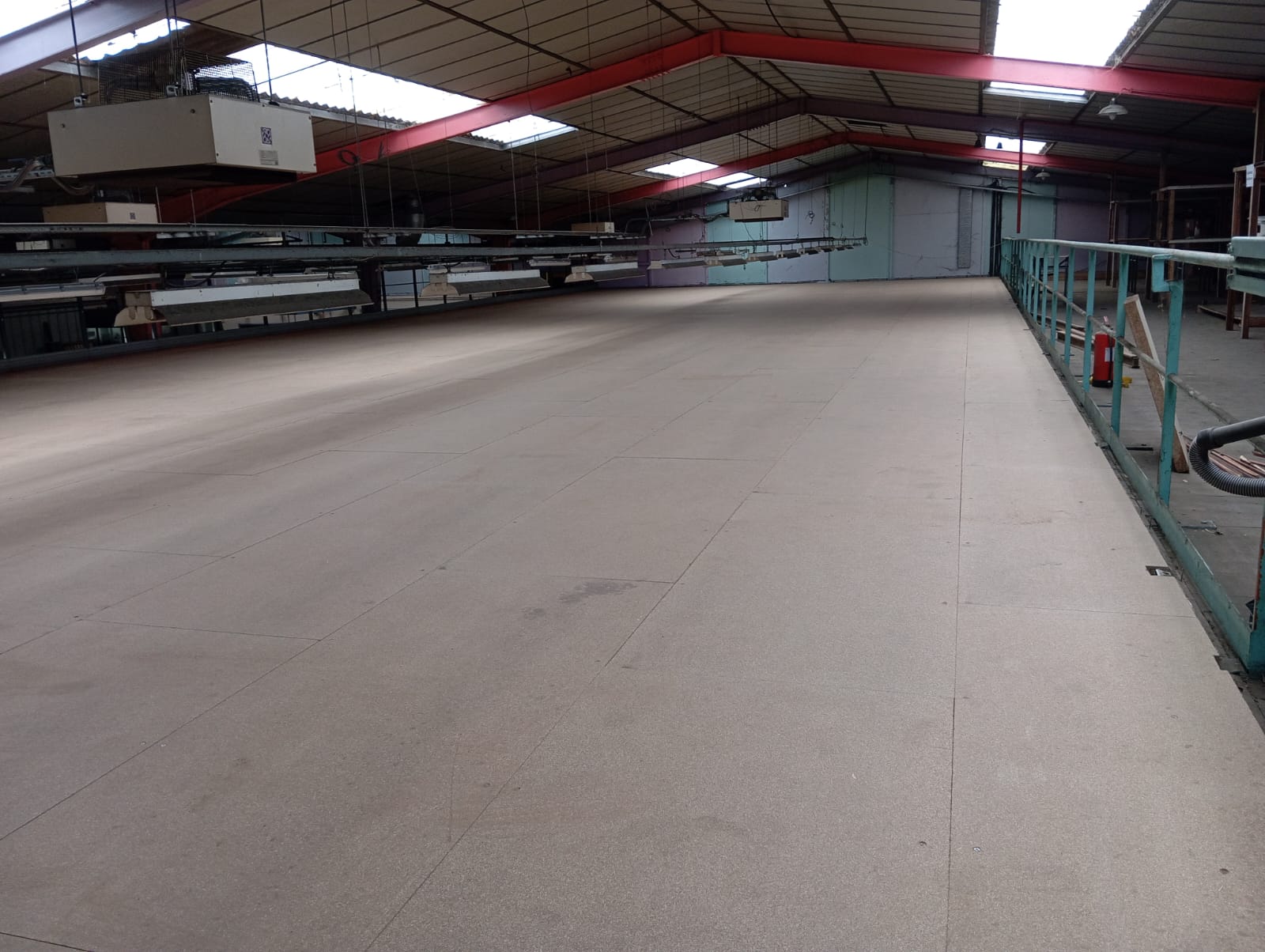 PLATEFORME BORDEAUX RAYONNAGE - LIMOGES (87) PLATEFORME BORDEAUX RAYONNAGE - LIMOGES (87)