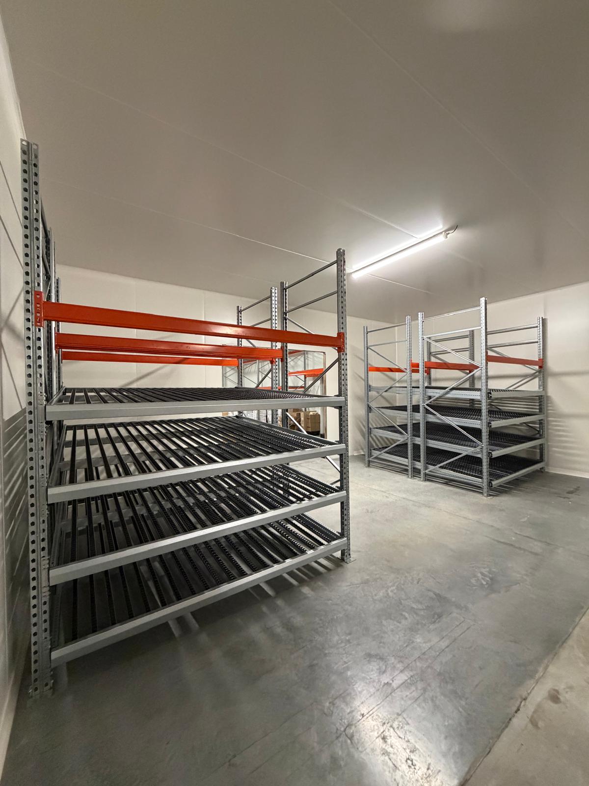 Installation de racks metalliques